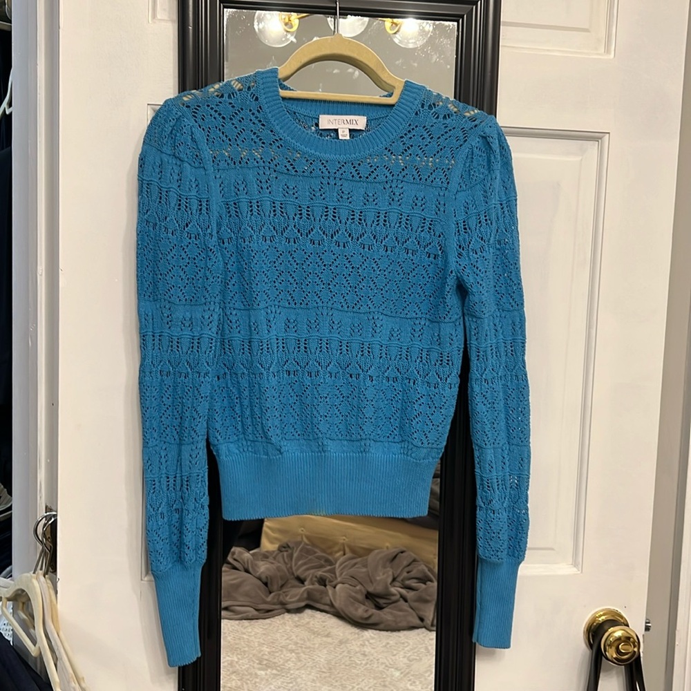 Intermix Crochet Cotton Sweater 

Great condition
Fabric: 100% cotton